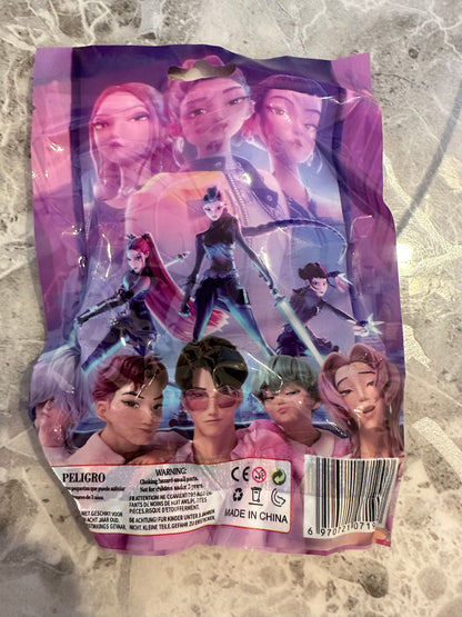 Kpop demon hunters blind bag
